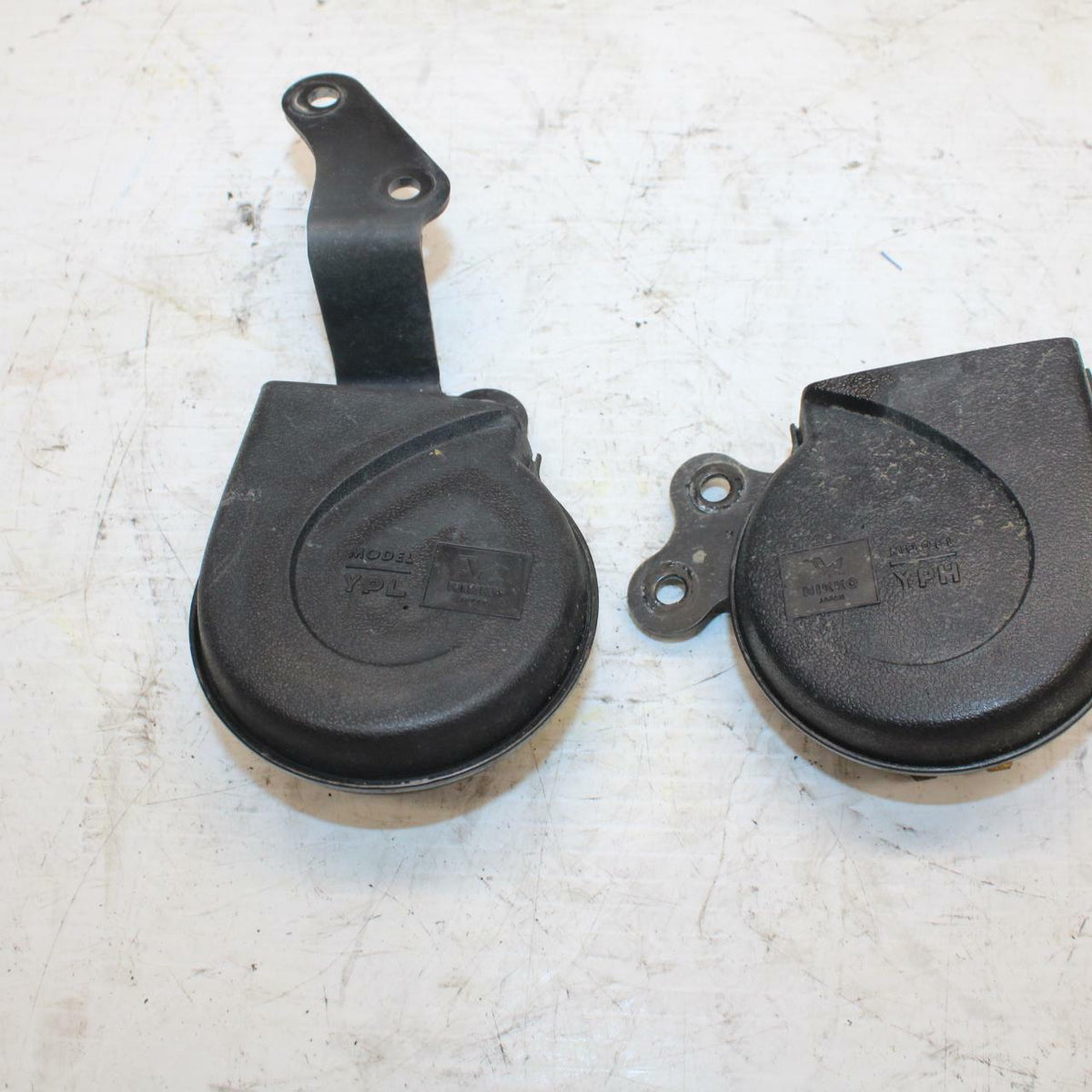03-04 YAMAHA ROAD STAR 1600 HORN SIGNAL  BB279