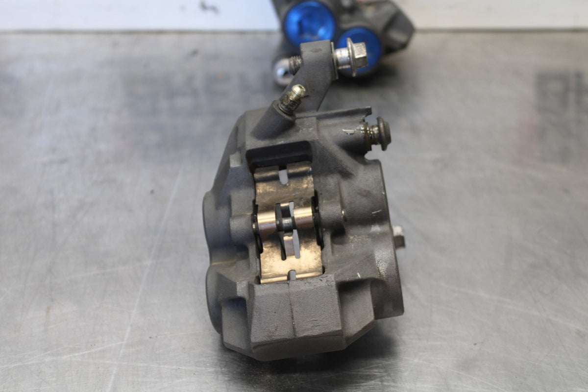 03-04 YAMAHA YZF R6S RIGHT LEFT FRONT BRAKE CALIPER SET PAIR CALIPERS BB890