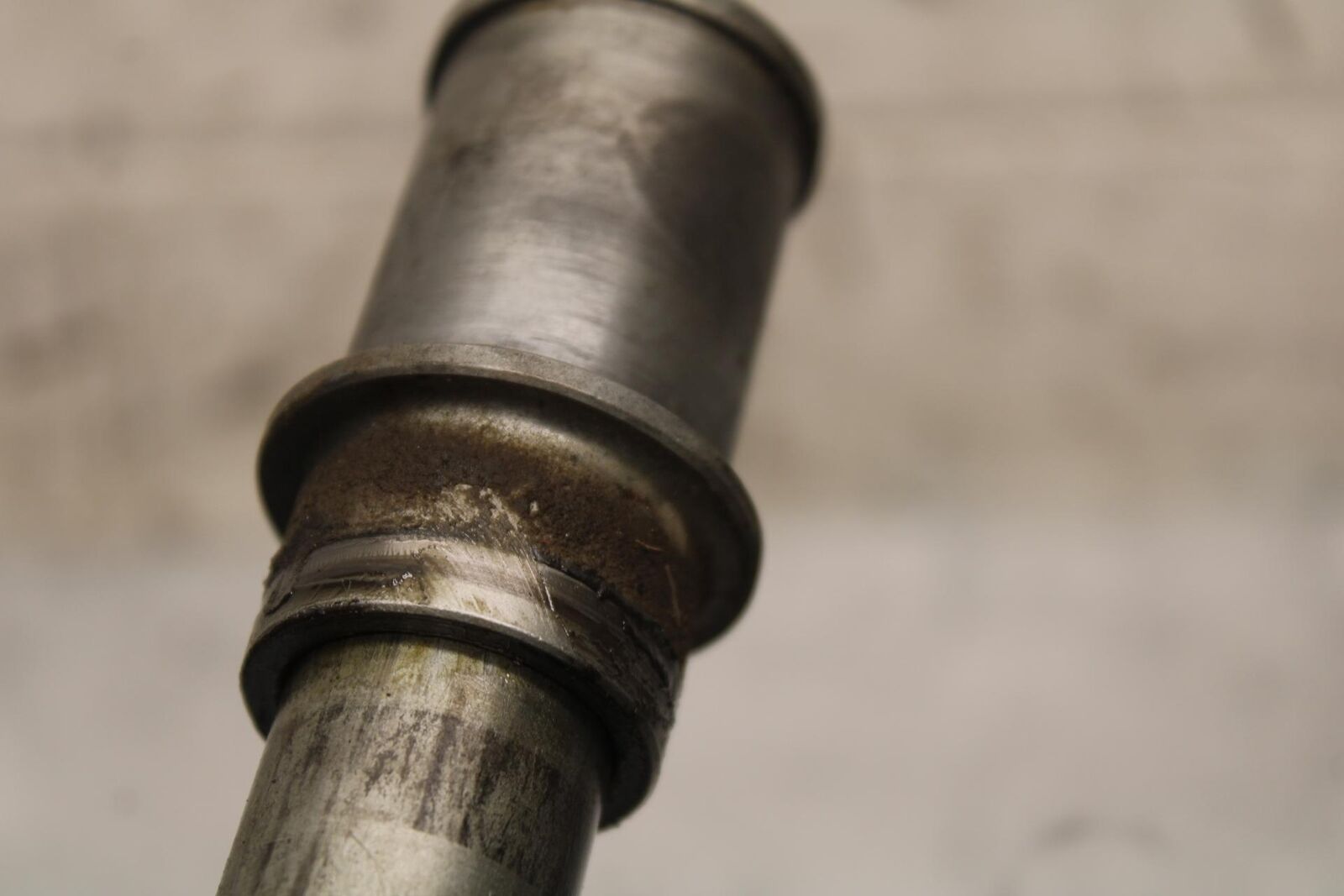 2000 Kawasaki Ninja ZX12R ZX1200A FRONT WHEEL RIM AXLE PIVOT BOLT 41068-1426 BB5