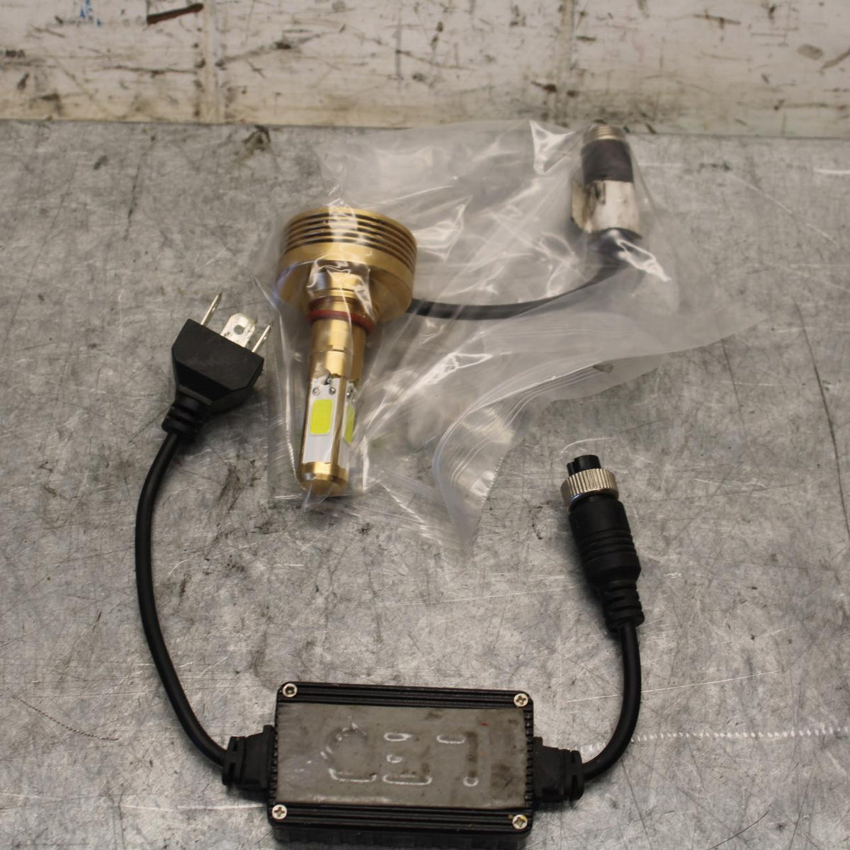 2015 Yamaha FZ09 AFTERMARKET LED HEADLIGHT BULB BB54