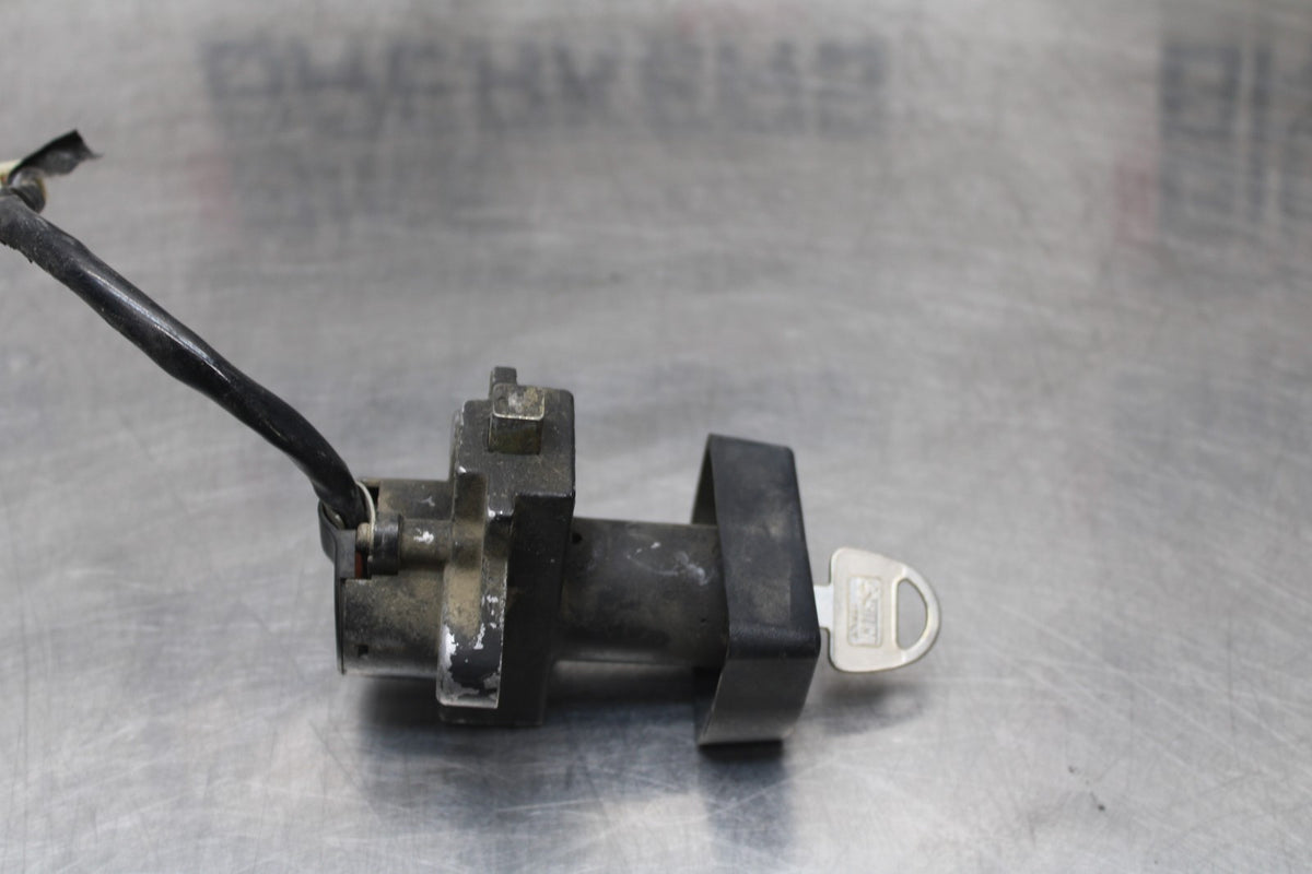 78-79 SUZUKI GS1000 IGNITION LOCK KEY SET W/ GAS CAP BB787