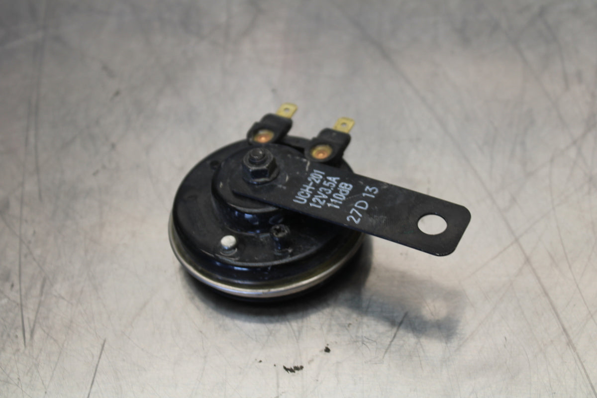 23 YAMAHA YZF R3 HORN SIGNAL BB147