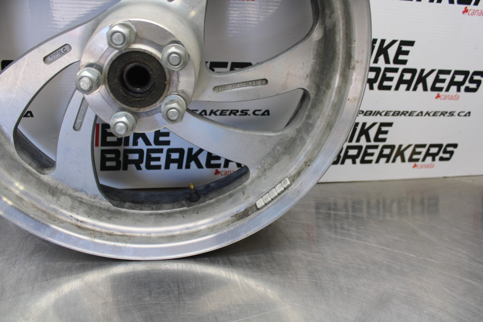 05-06 VICTORY KINGPIN DELUXE REAR WHEEL BACK RIM BB195