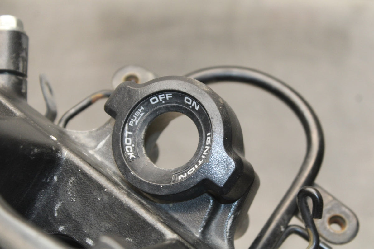 18 HONDA CB500F FORKS UPPER TRIPLE TREE CLAMP BB861