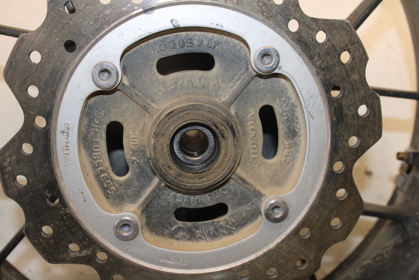 13-15 HONDA CBR500R REAR WHEEL BACK RIM BB704