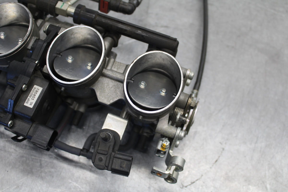09-12 KAWASAKI NINJA ZX6R MAIN FUEL INJECTORS / THROTTLE BODIES 16163-0128 BB698