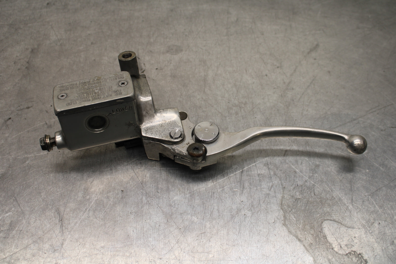 00 SUZUKI INTRUDER 1500 VL1500 CLUTCH MASTER CYLINDER BB761