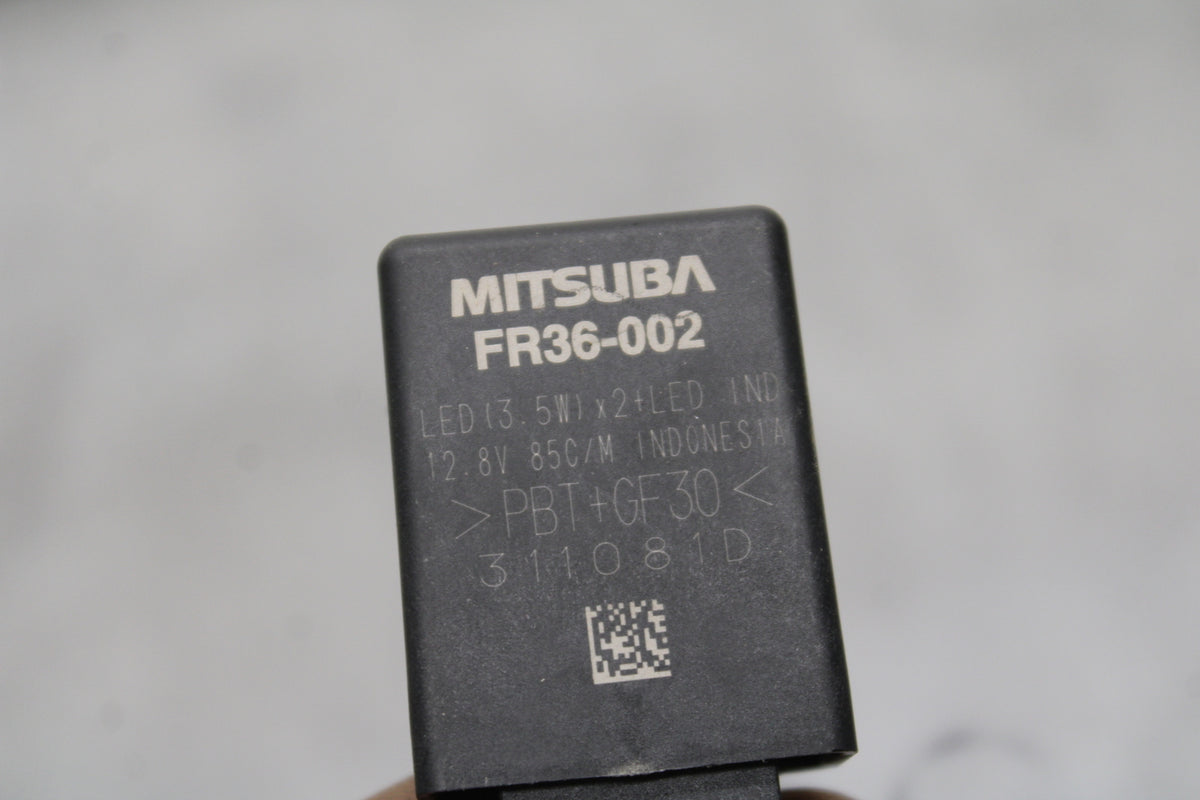 24 KAWASAKI NINJA 500 ABS RELAY ASSEMBLY FUSE BOX SET BB730