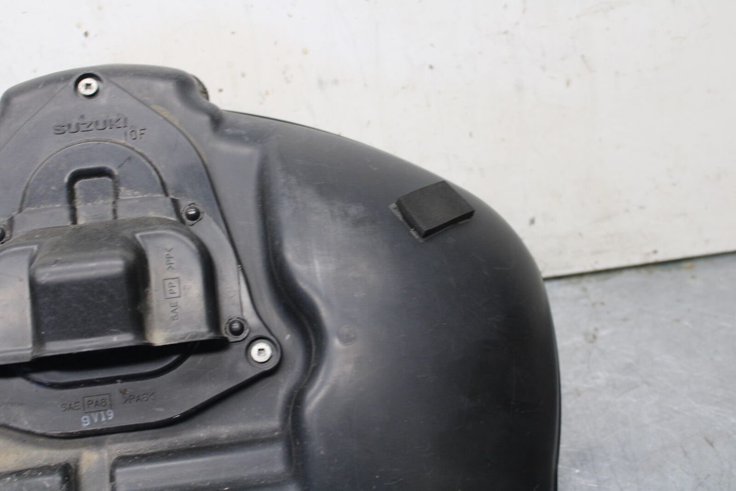 05-09 SUZUKI BOULEVARD C90 AIRBOX AIR INTAKE FILTER BOX BB692