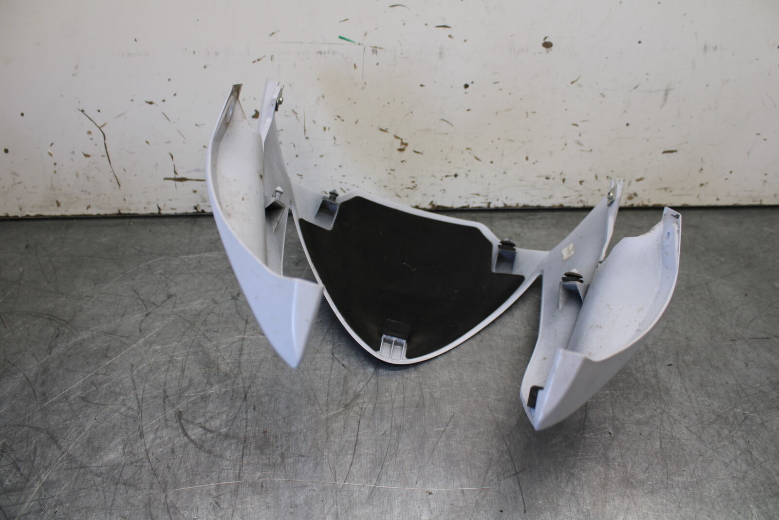 12-17 KAWASAKI ER-6N Z650 FRONT CENTER COWL FAIRING BB709