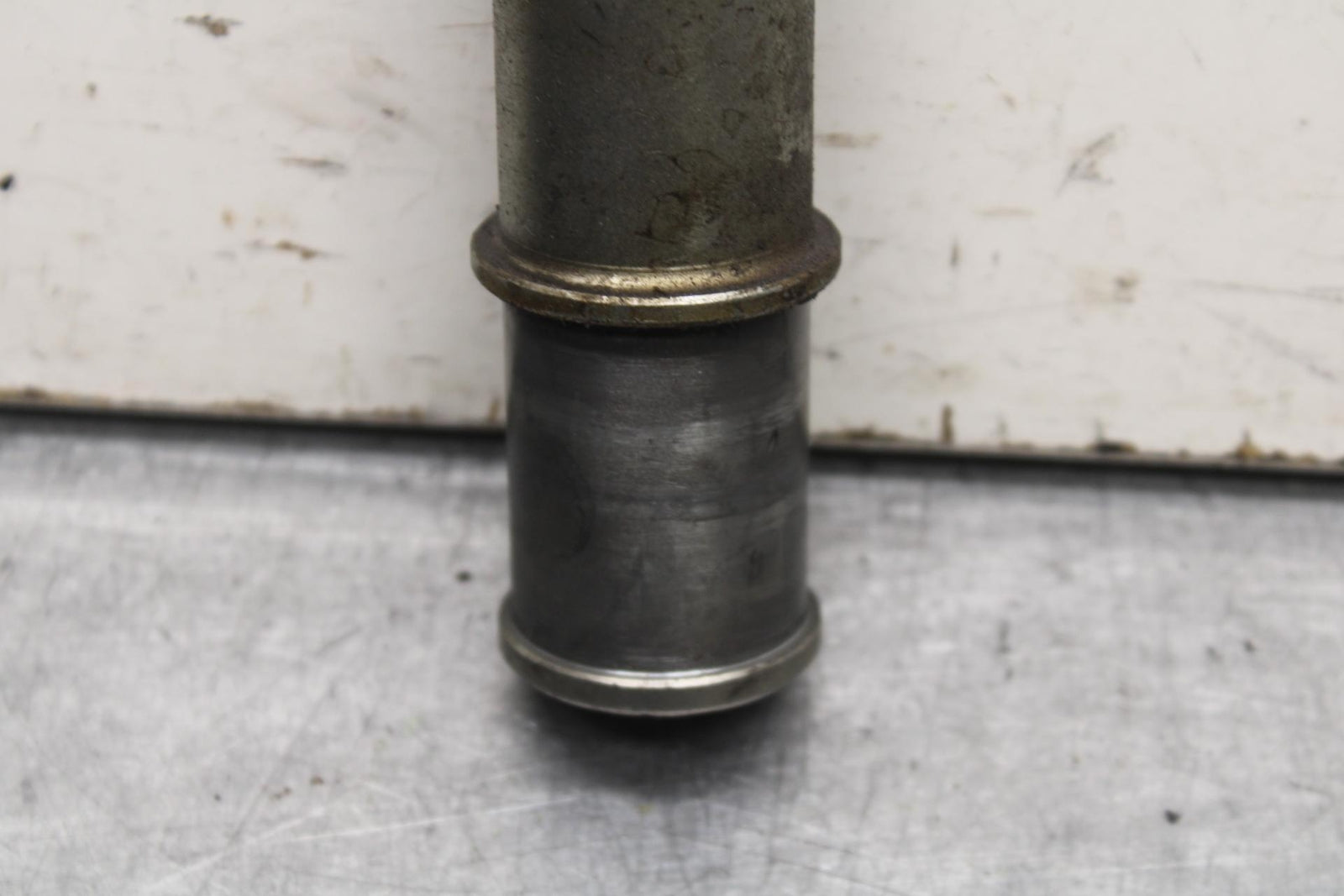 03-08 KAWASAKI VULCAN 1600 FRONT WHEEL RIM AXLE PIVOT BOLT BB616