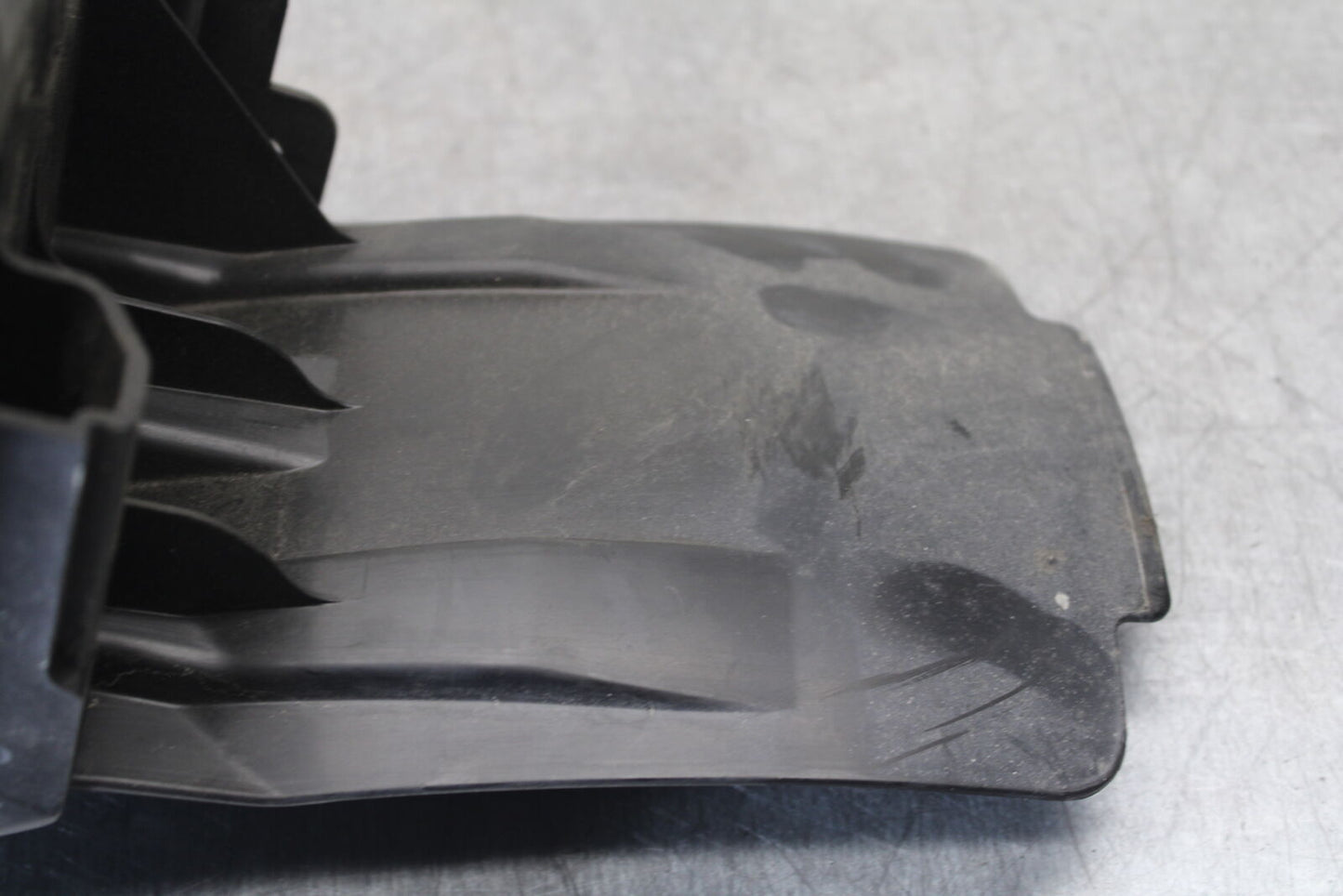 17-24 SUZUKI SV650 REAR BACK TAIL UNDERTAIL BATTERY TRAY PLASTIC BB706