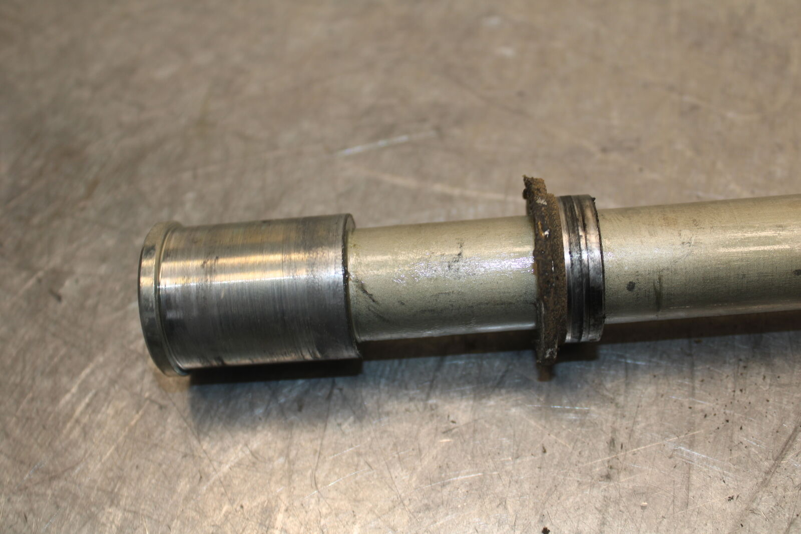 19-23 KAWASAKI NINJA ZX6R FRONT WHEEL RIM AXLE PIVOT BOLT BB701