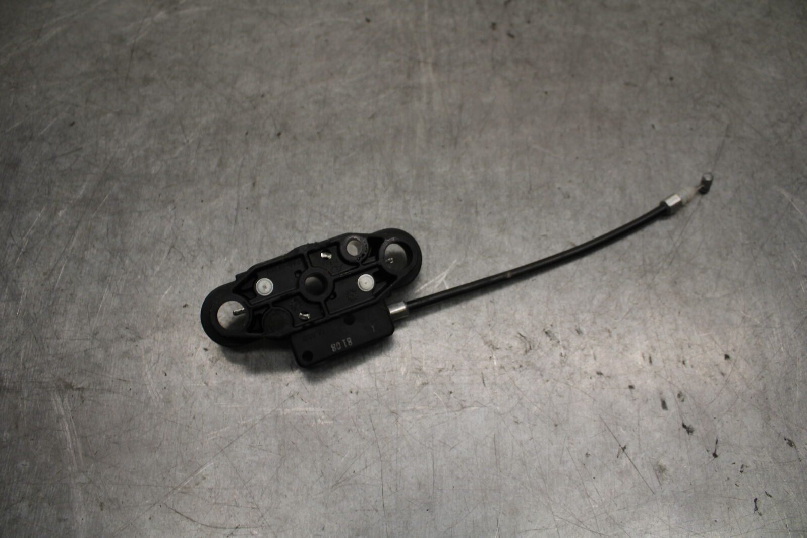 13-18 KAWASAKI NINJA ZX6R REAR PASSENGER SEAT LATCH LOCK 27016-0035 BB666