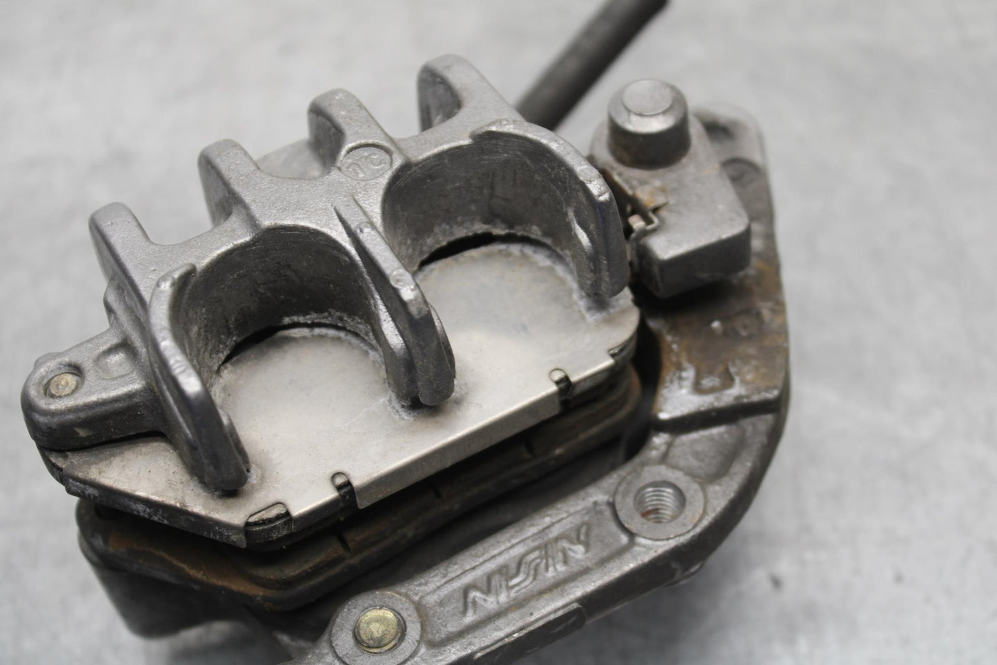 01-02 HONDA SHADOW SPIRIT 750  FRONT BRAKE CALIPER BB632