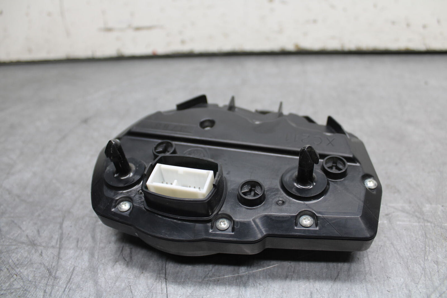 06-07 SUZUKI GSXR 600 SPEEDO TACH GAUGES CLUSTER SPEEDOMETER TACHOMETER BB243