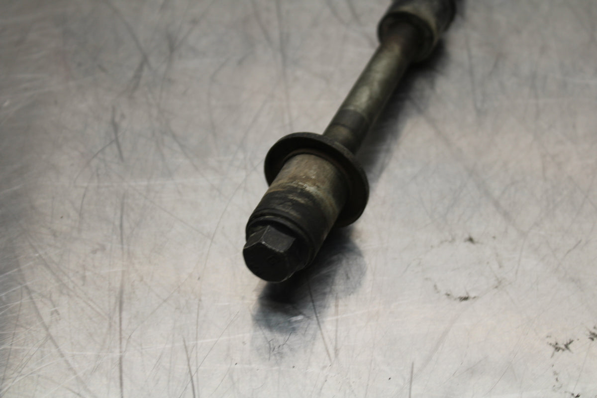 19 YAMAHA TTR230 FRONT WHEEL RIM AXLE PIVOT BOLT BB146