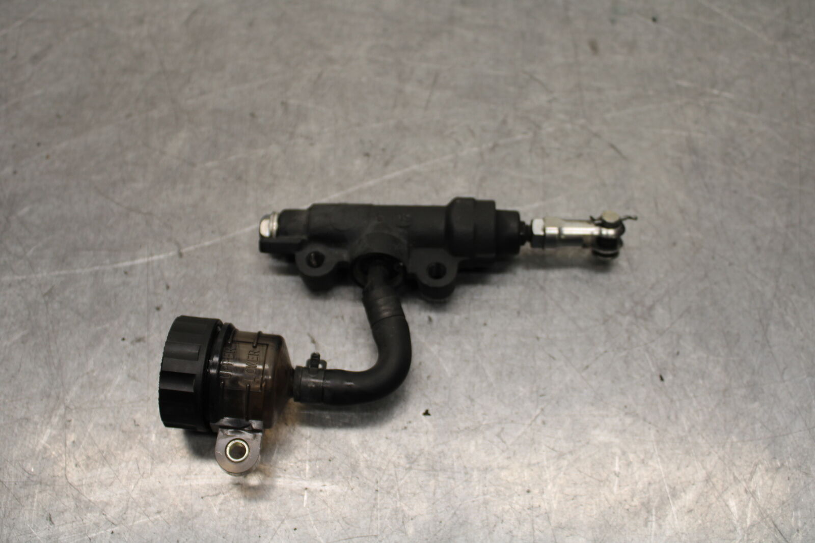 16 KAWASAKI NINJA ZX10R REAR BRAKE MASTER CYLINDER W RESERVOIR 43015-0640 BB650