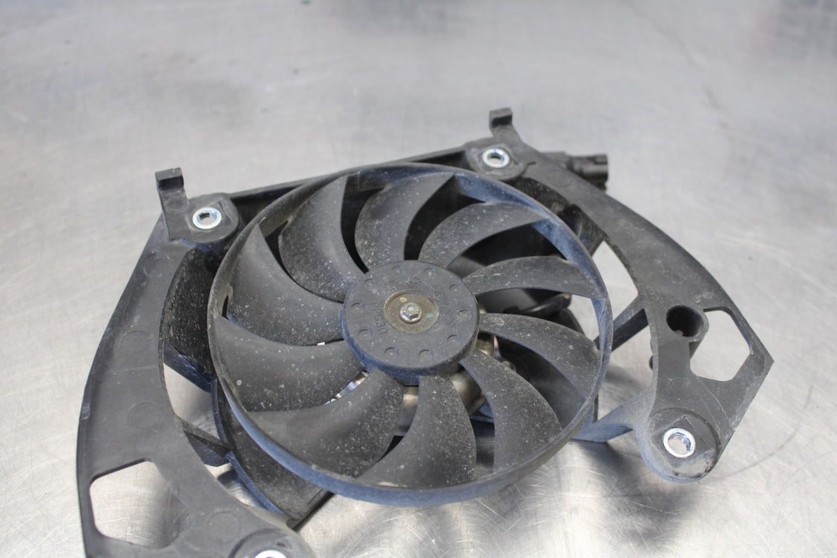 16 HONDA CB500F ABS ENGINE RADIATOR COOLING FAN BB930