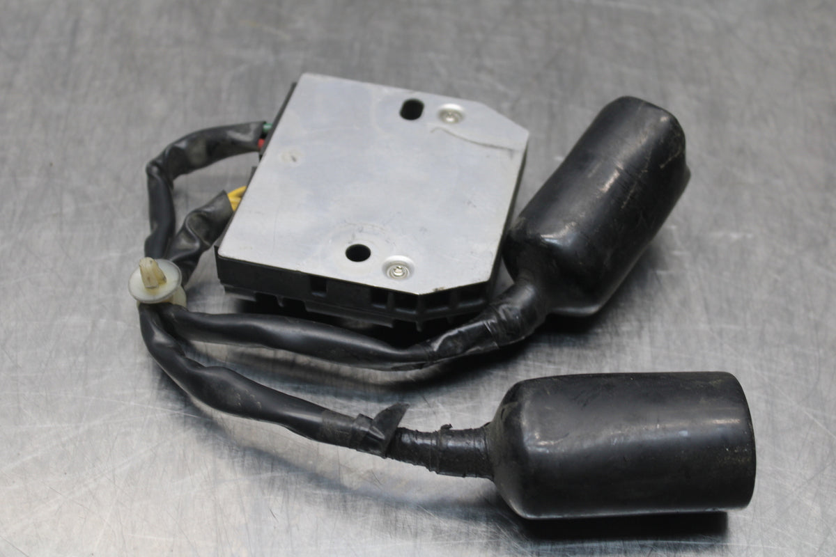 06-07 HONDA CBR1000RR RECTIFIER VOLTAGE REGULATOR BB166