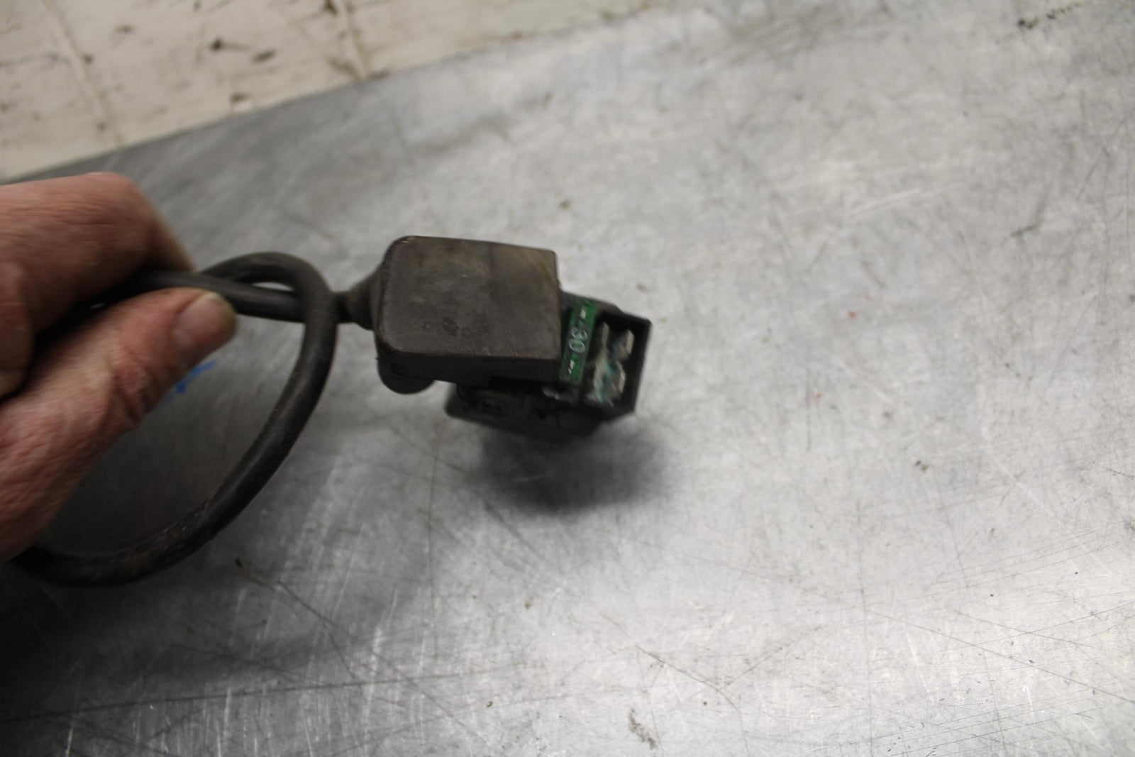 2003 Kawasaki Z1000 ENGINE STARTER RELAY STARTING MOTOR SWITCH 27010-1376 BB35