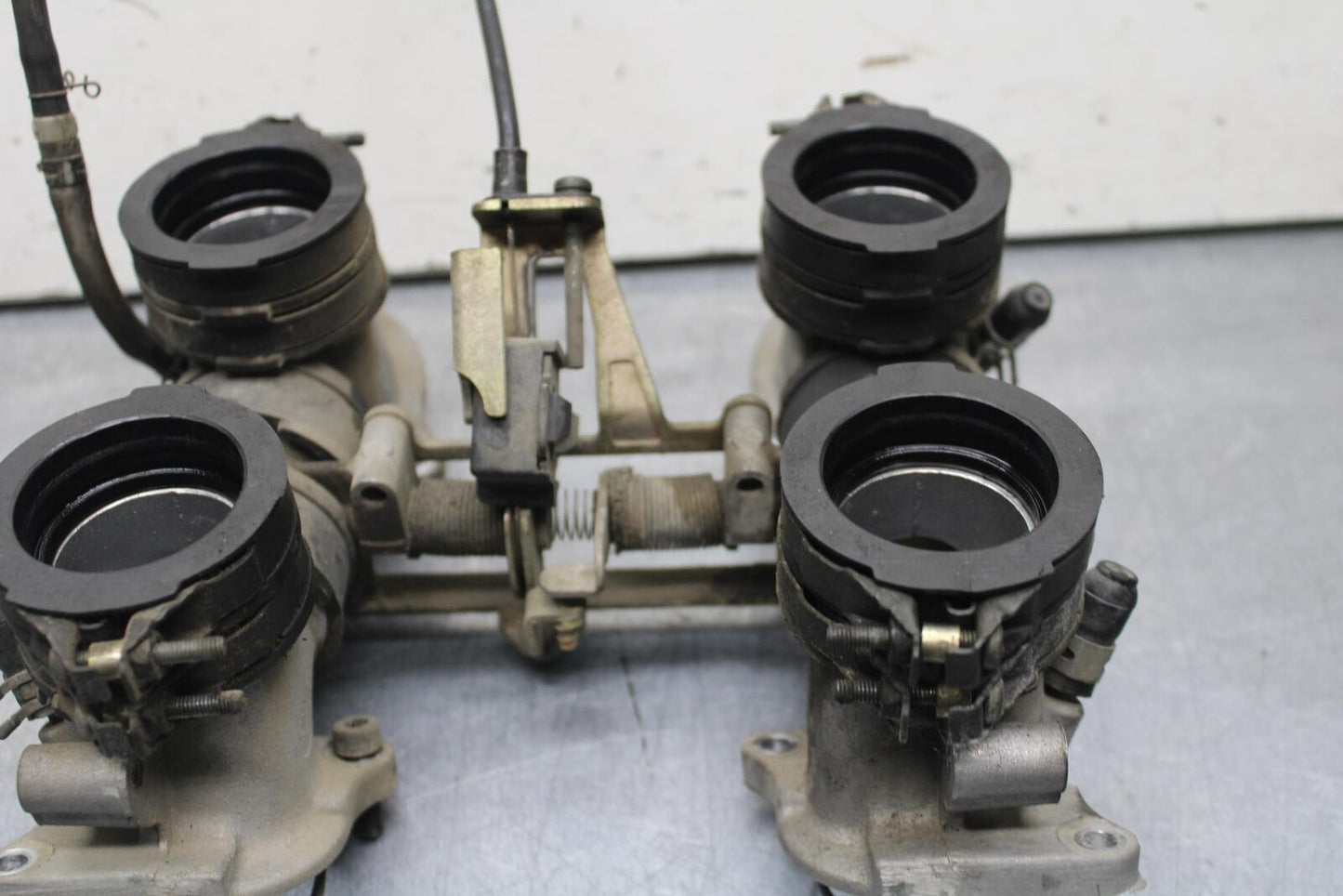 1998 Yamaha Vmax 1200 VMX1200 AIRBOX INTAKE VELOCITY STACKS BB620