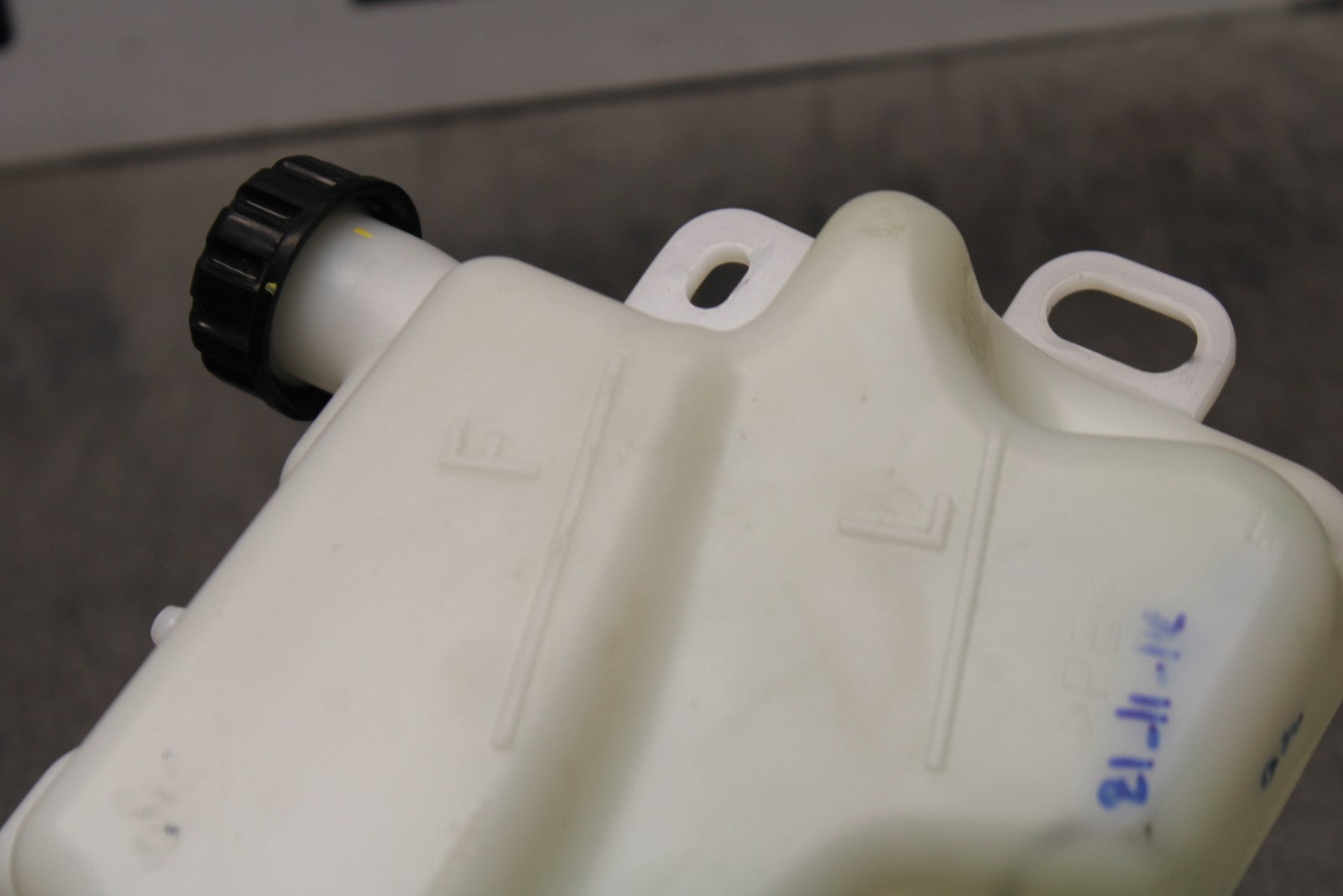 13-17 KAWASAKI NINJA 300 EX300 ABS COOLANT WATER TANK RESERVOIR BOTTLE BB187