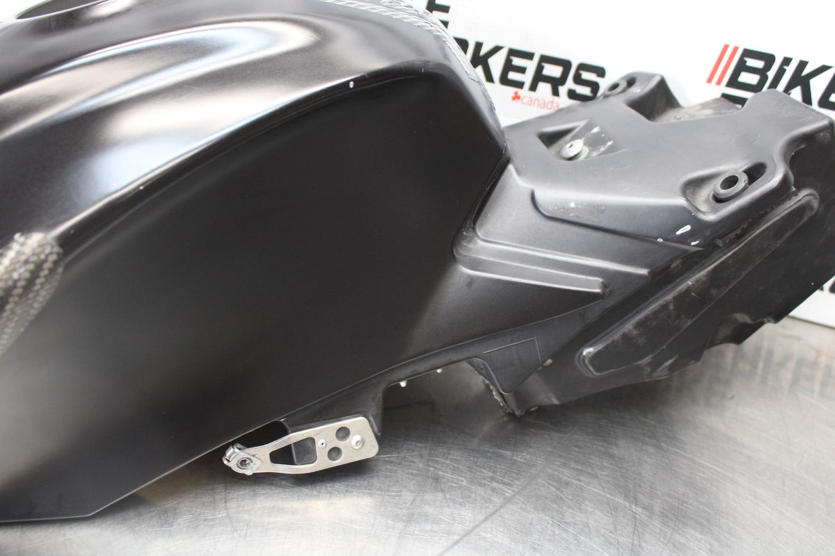 15 APRILIA RSV4 FACTORY APRC ABS GAS TANK FUEL CELL PETROL RESERVOIR BB901