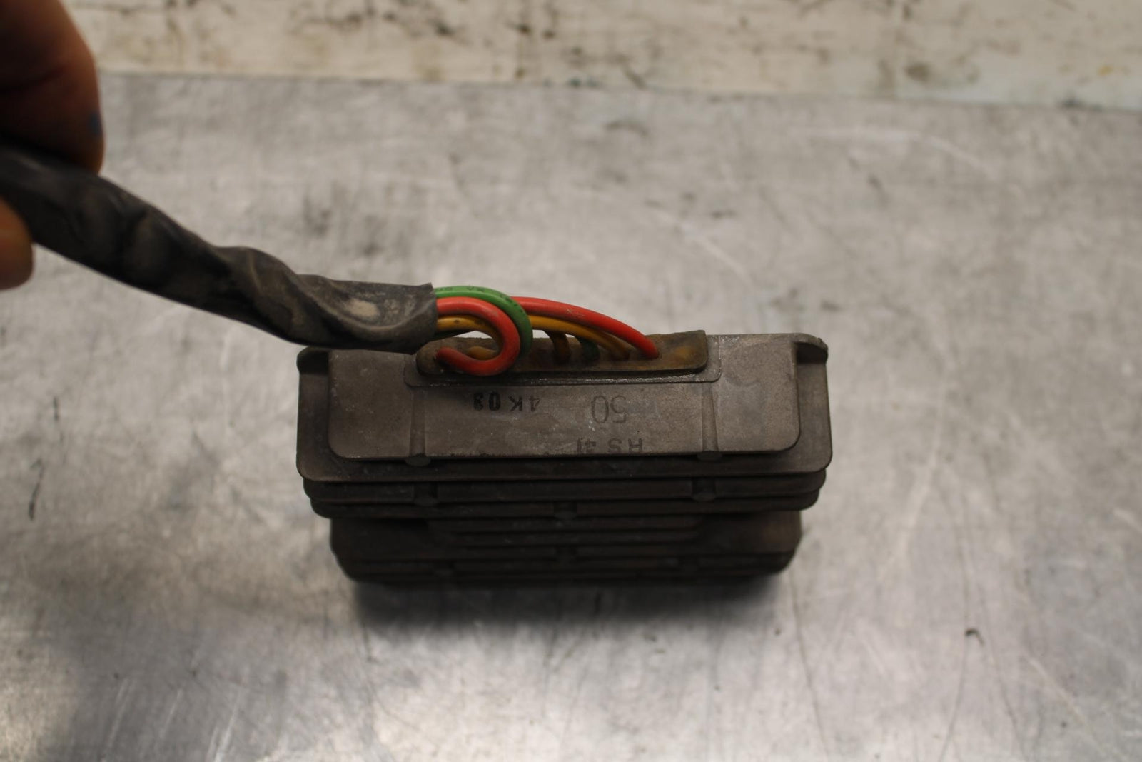 2005 Ducati Monster S2R RECTIFIER VOLTAGE REGULATOR BB557