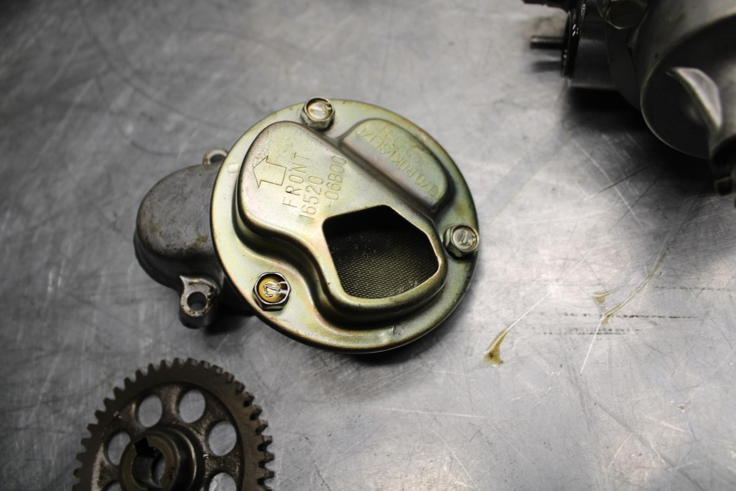 86-87 SUZUKI GSXR1100 ENGINE MOTOR OIL PUMP BB413