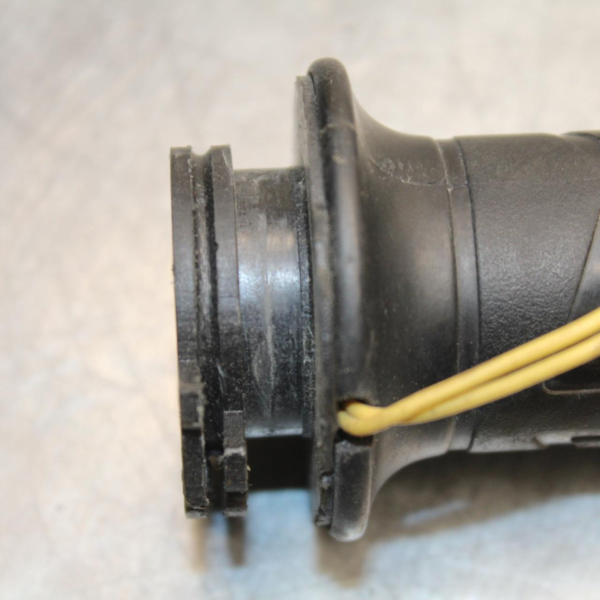 01-06 HONDA CBR600F4I HEATED RIGHT THROTTLE GRIP AND LEFT GRIP BB644