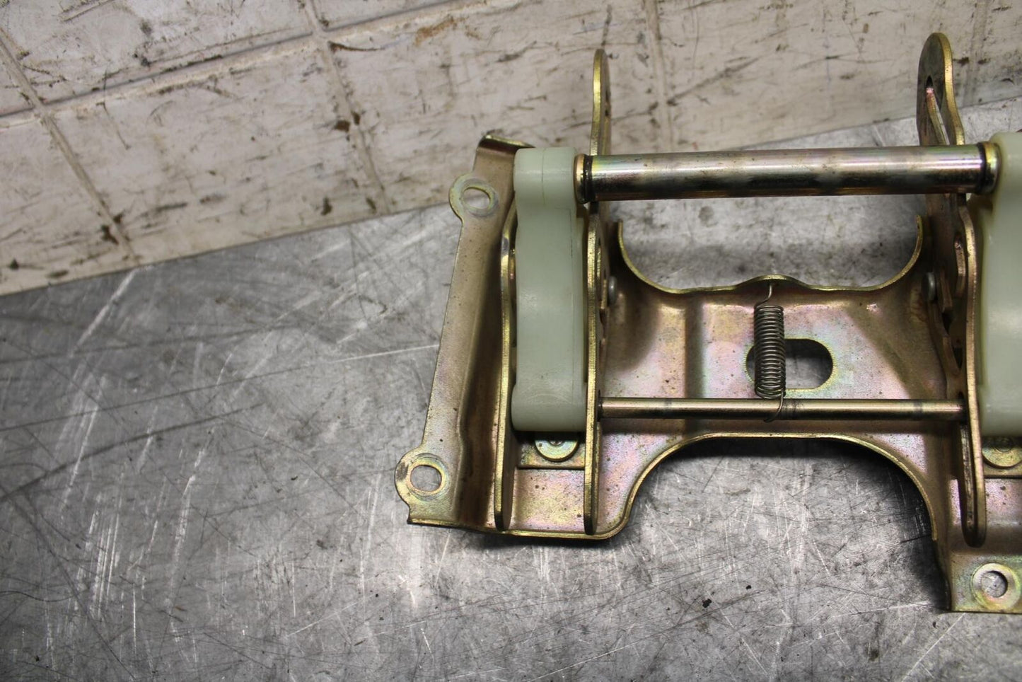 2004 Honda ST1300  SEAT MOUNTING BRACKET MOUNT BB49