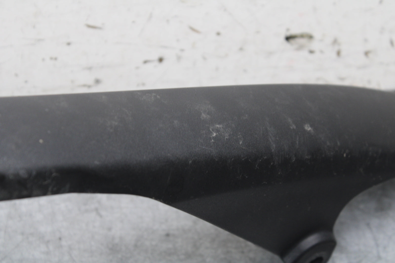 13-18 KAWASAKI NINJA ZX6R REAR BACK DRIVE CHAIN GUARD COVER 36014-0048 BB666