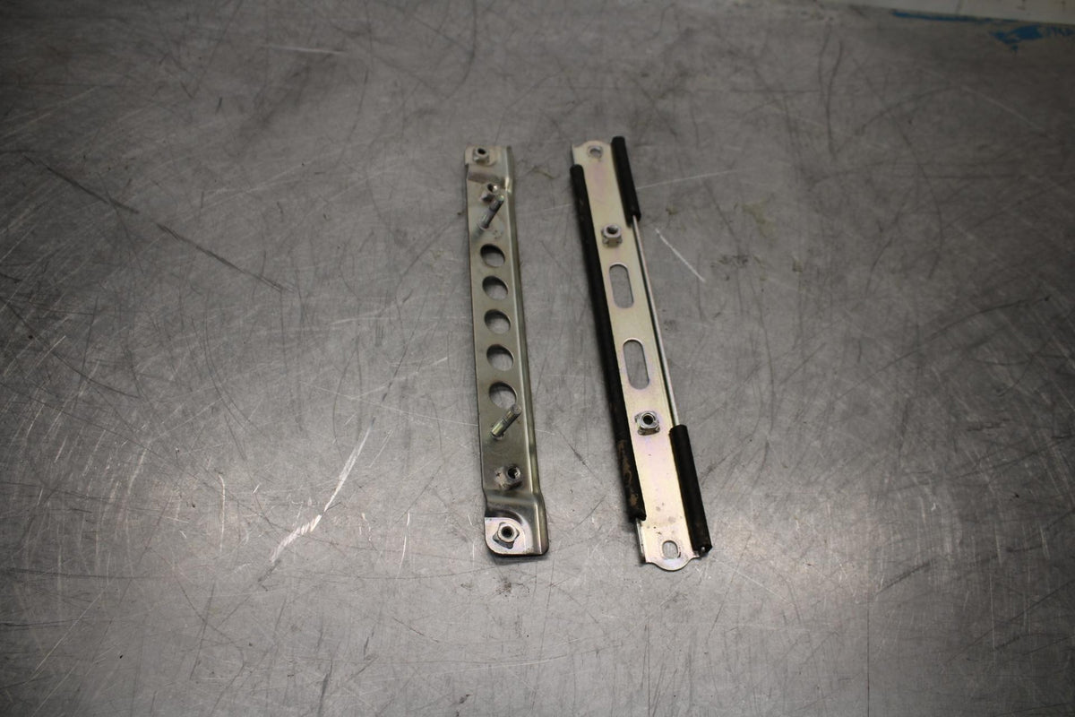 07-08 KAWASAKI CONCOURS 1400 ABS GAS TANK PETROL RESERVOIR BRACKETS BB449