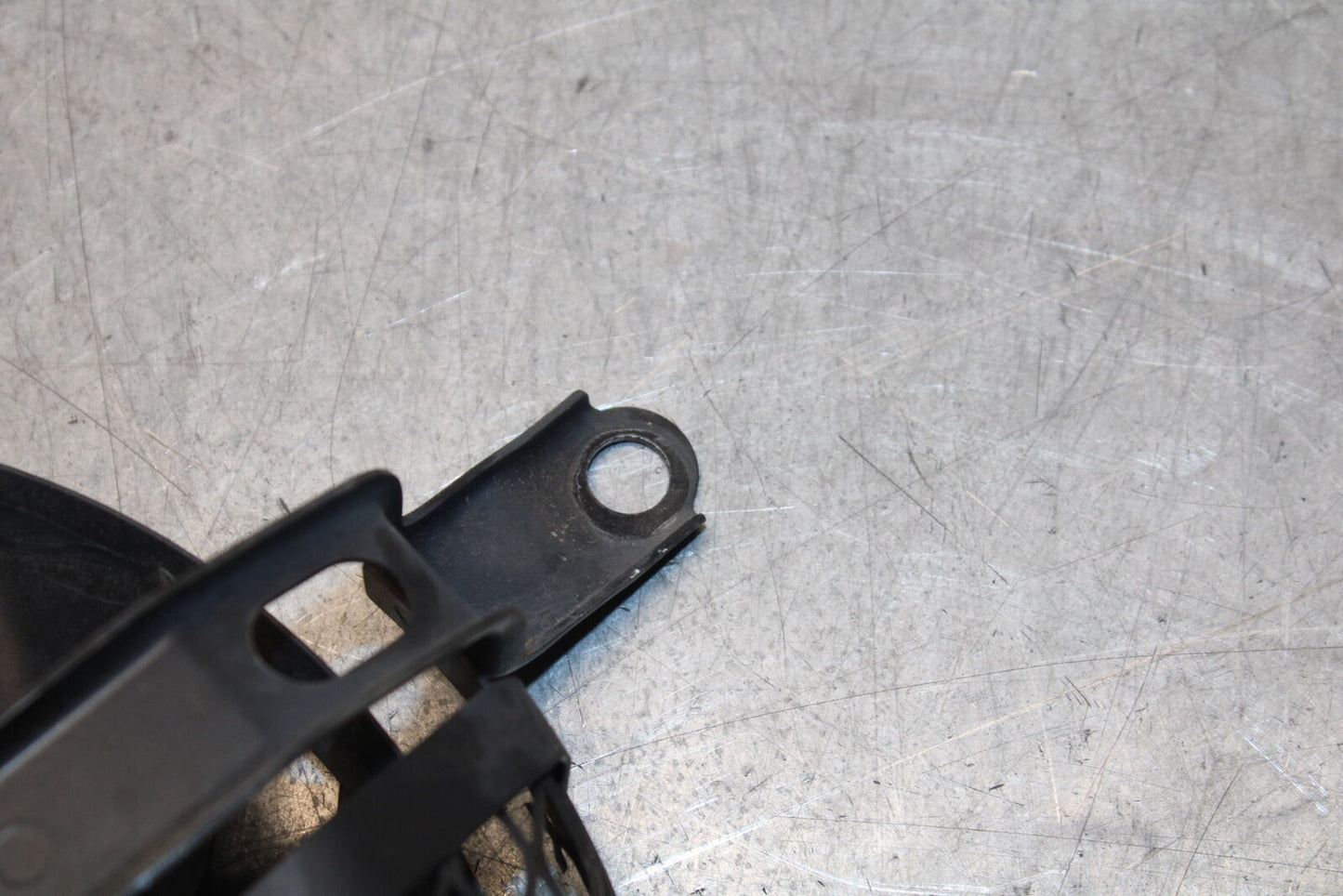 05-06 SUZUKI GSXR1000 ENGINE RADIATOR COOLING FAN 17800-41G00 BB663