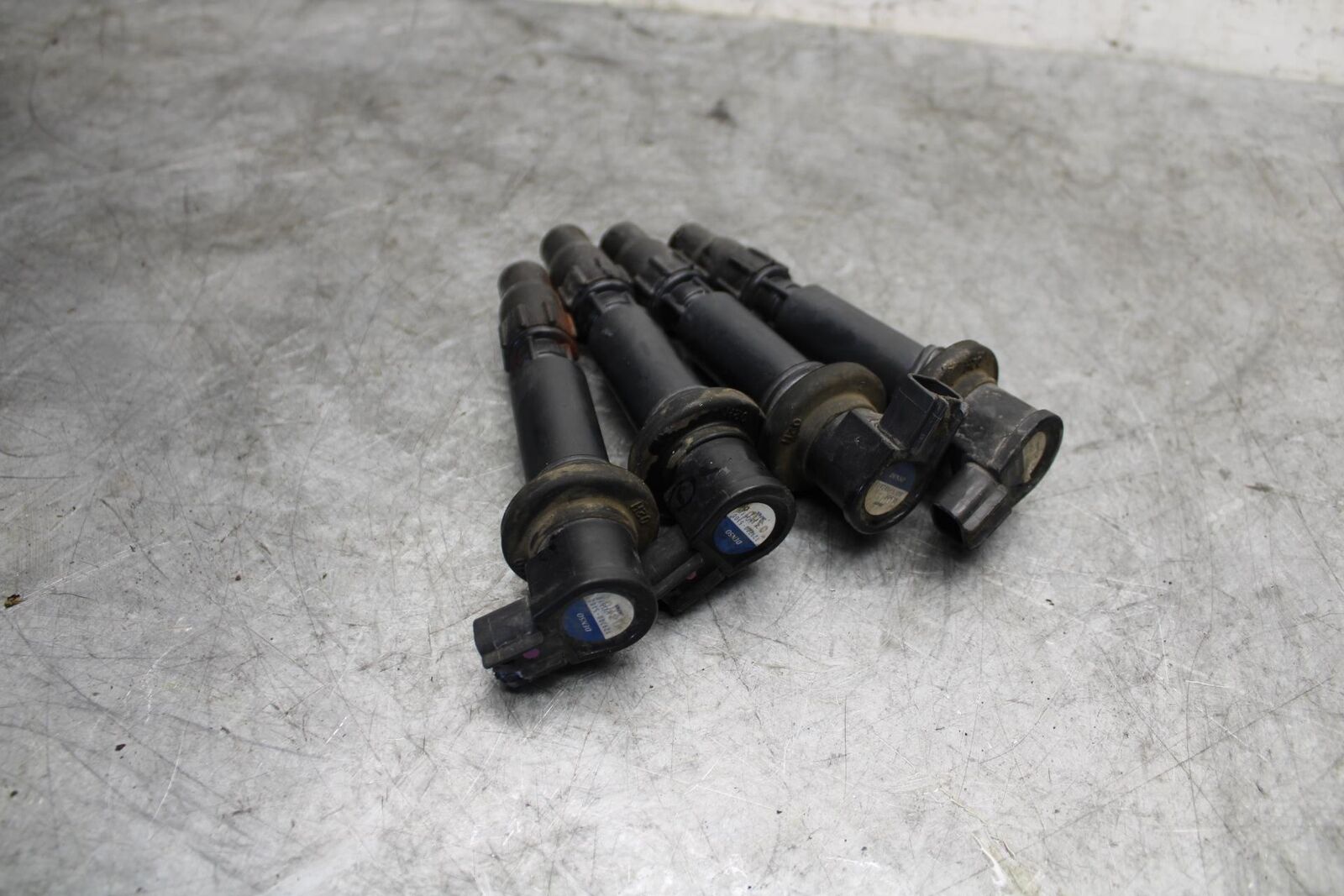 06-07 SUZUKI GSXR750 IGNITION COILS COIL SPARK PLUG CAPS 33410-02H00 BB543