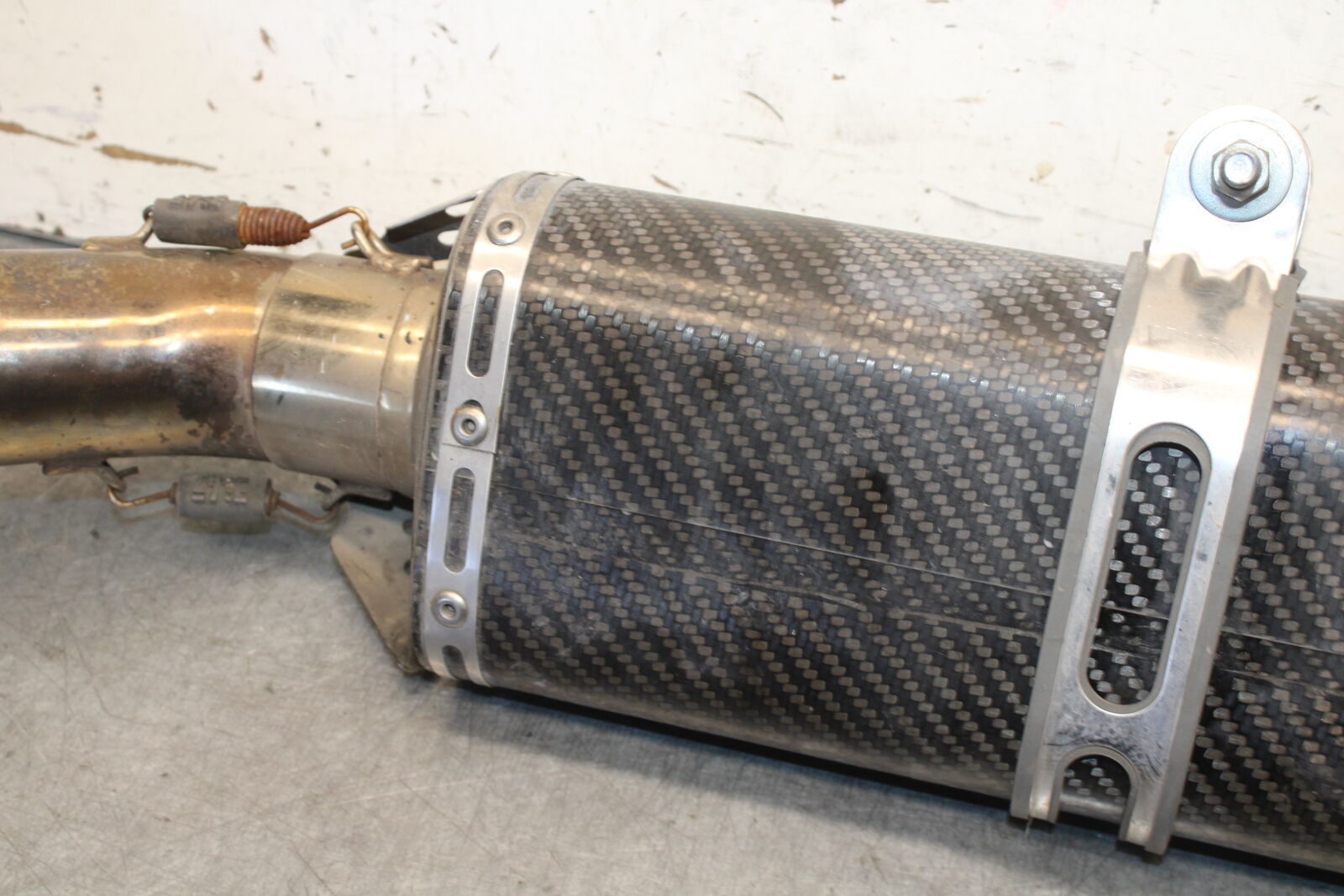 05-06 SUZUKI GSXR1000 YOSHIMURA EXHAUST PIPE MUFFLER SLIP ON CAN SILENCER BB677