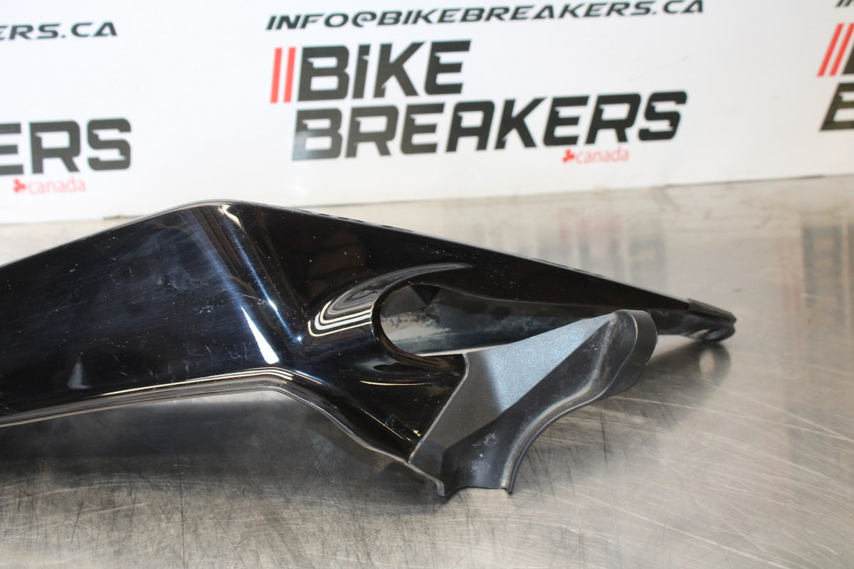 17-22 KTM 390 DUKE LEFT REAR BACK TAIL FAIRING COWL SHROUD BB180