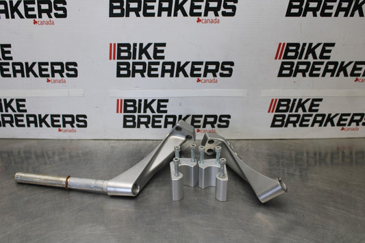 09 KAWASAKI CONCOURS 14 ZG1400B LEFT RIGHT CLIP ON ONS HANDLEBARS PAIR SET BB875