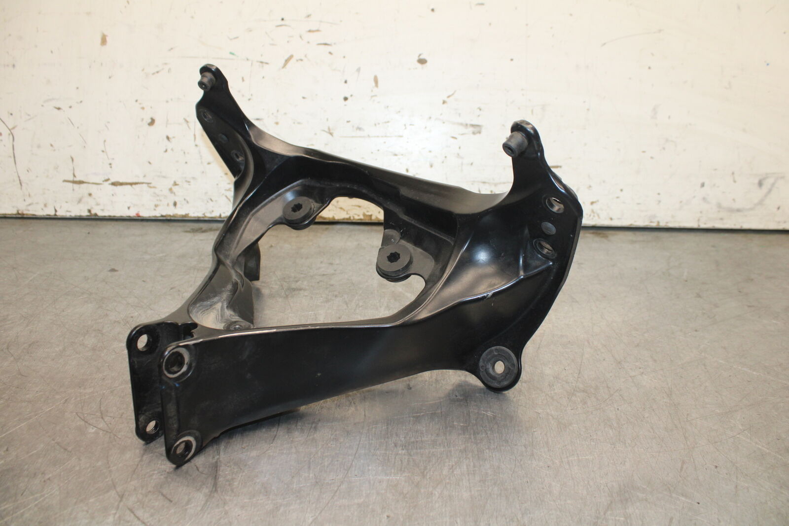 06-07 SUZUKI GSXR750 OEM UPPER FAIRING MIRROR GAUGES STAY BRACKET BB110