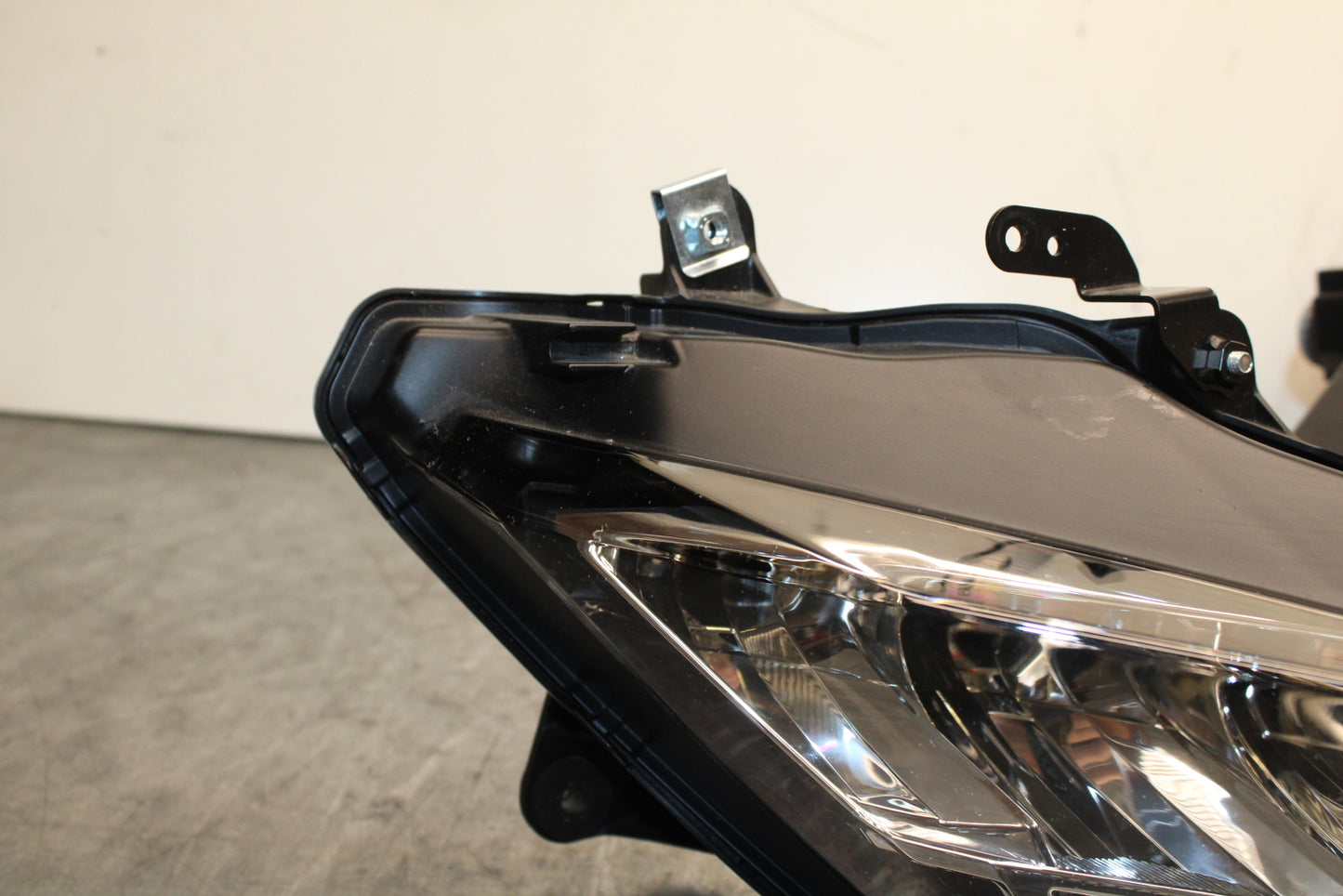 19-23 KAWASAKI NINJA ZX6R FRONT HEADLIGHT HEAD LIGHT LAMP BB749