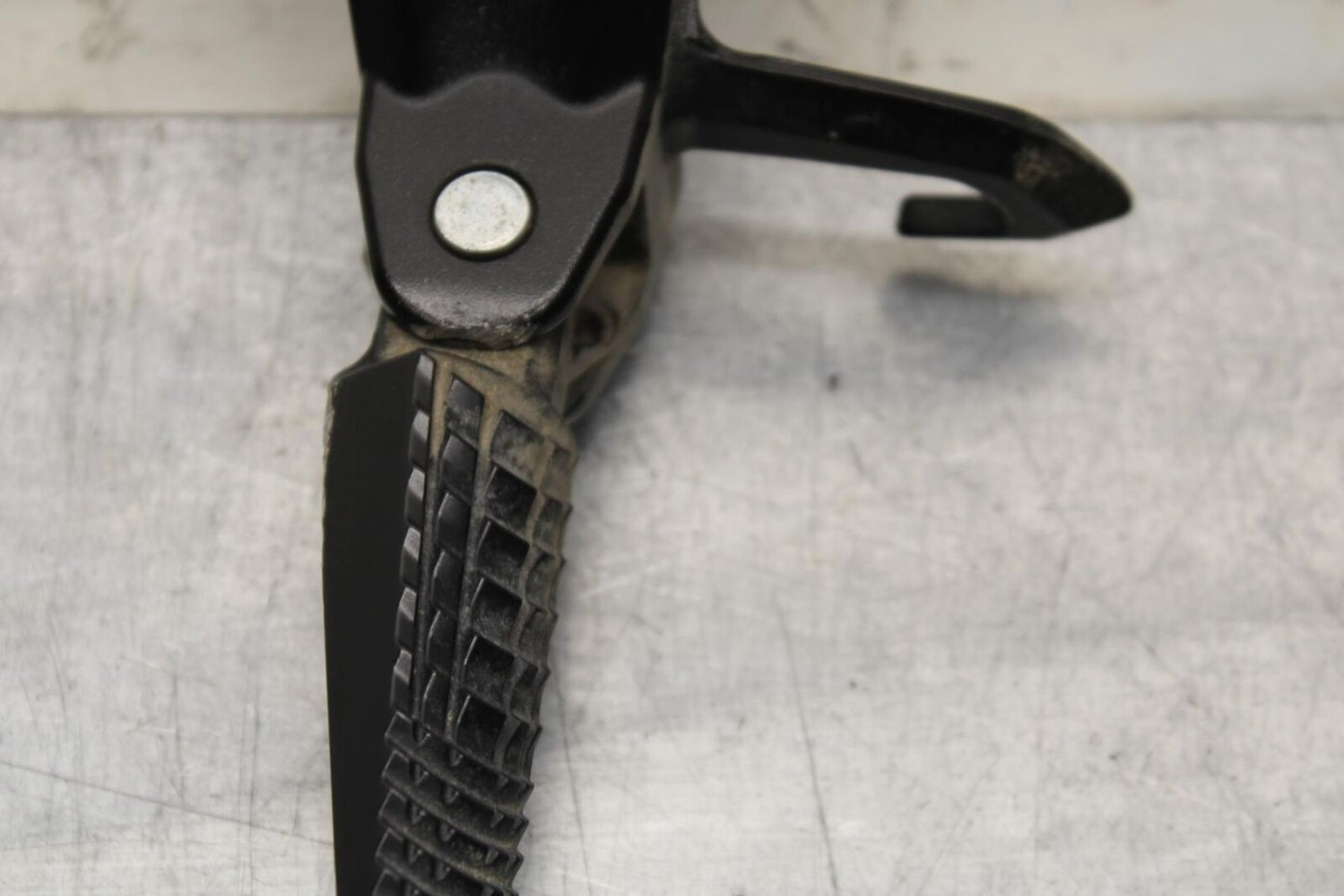 2015 Suzuki GSXR750 LEFT REAR BACK PASSENGER PEG BB595