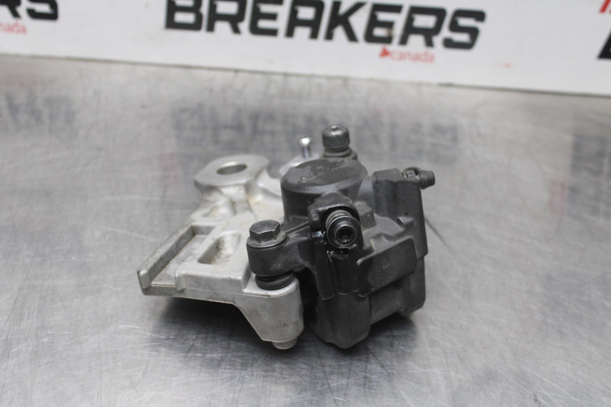 16 YAMAHA XSR900 REAR BACK BRAKE CALIPER W MOUNT BRACKET BB786