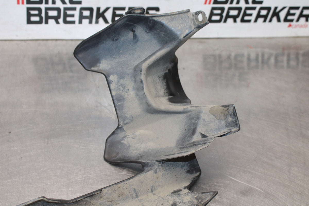 23-24 YAMAHA MT-07 REAR BACK DRIVE CHAIN GUARD COVER SHIELD BB927
