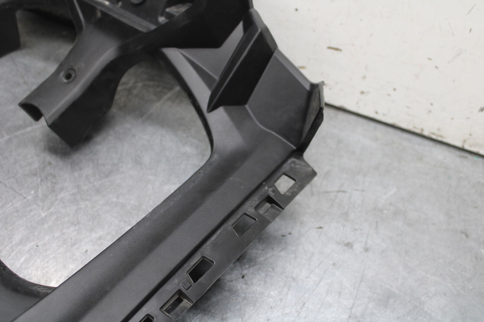 18-24 KAWASAKI NINJA 650 FRONT CENTER GAUGE COWL FAIRING BB725