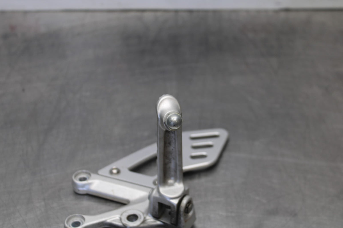 16 APRILIA TUONO V4 1100 LEFT REARSET REAR SET DRIVER FOOT PEG REST STOP BB905