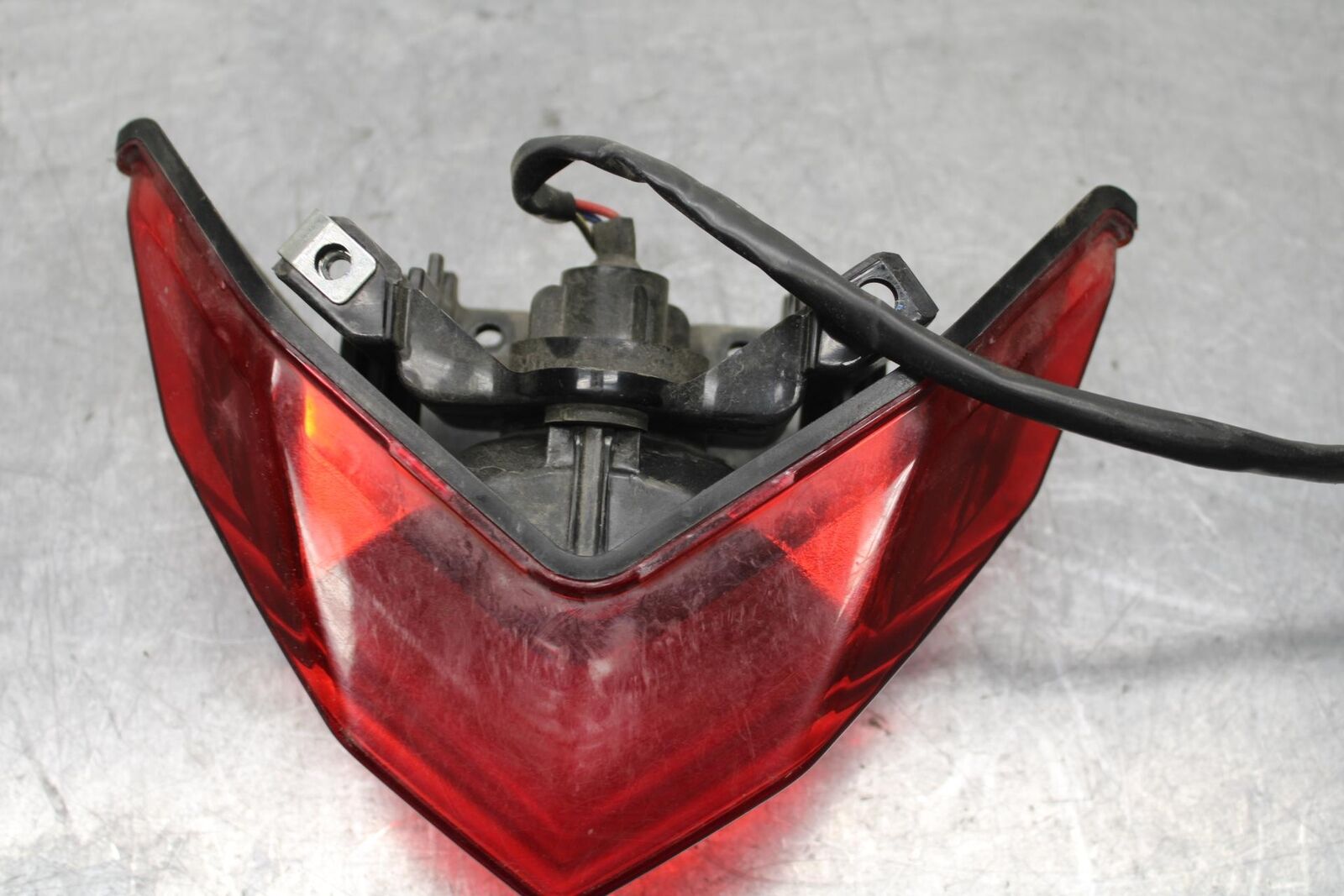 15-16 KAWASAKI EX300 REAR TAIL TAILLIGHT BACK BRAKE LIGHT BB635