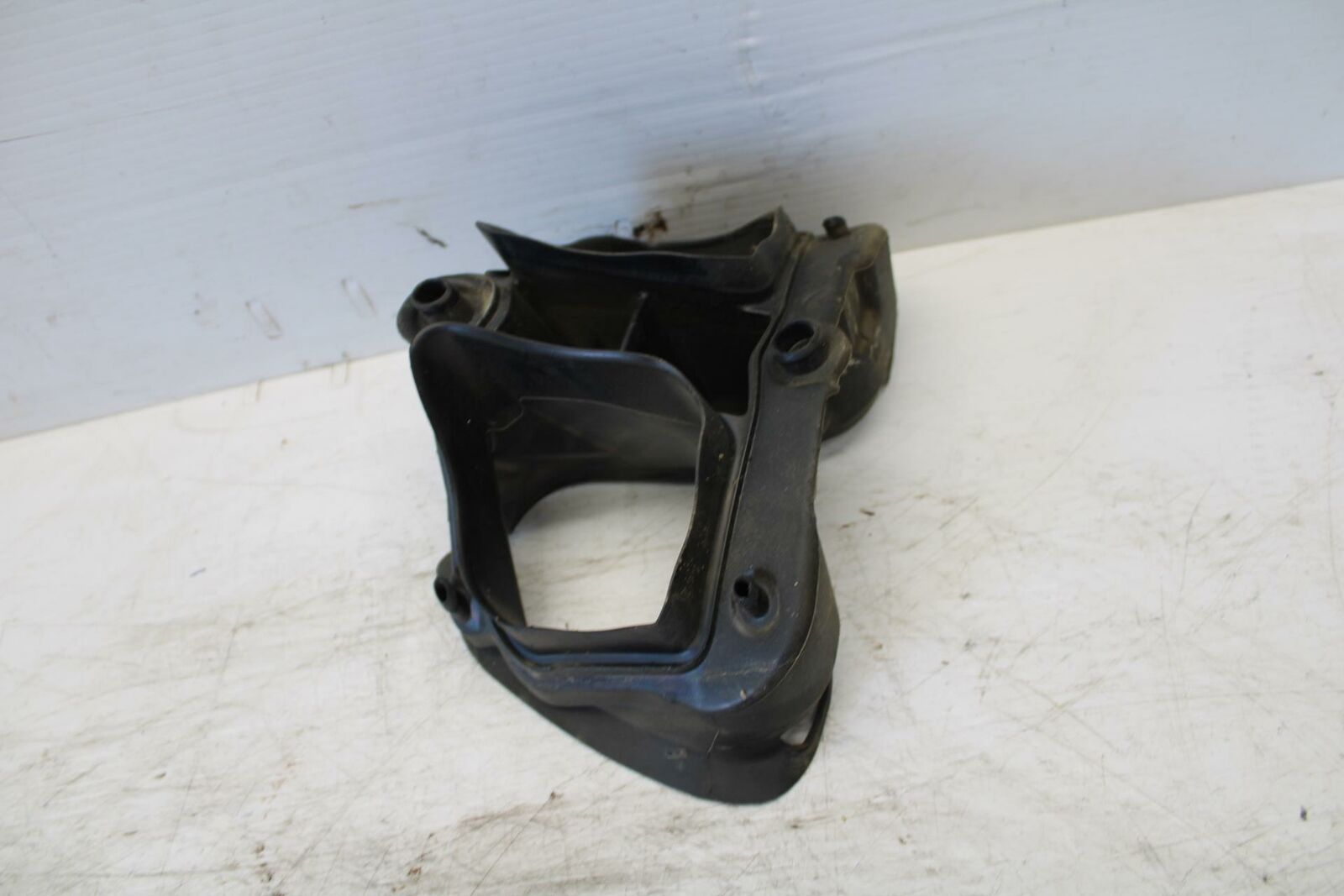 07-12 HONDA CBR600RR RAM AIR INTAKE TUBE DUCT BB309