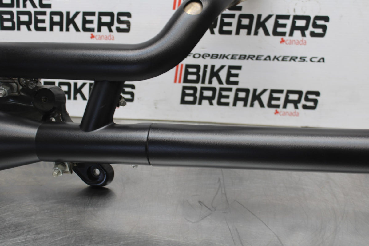 22 HARLEY-DAVIDSON SOFTAIL EXHAUST PIPE BB859
