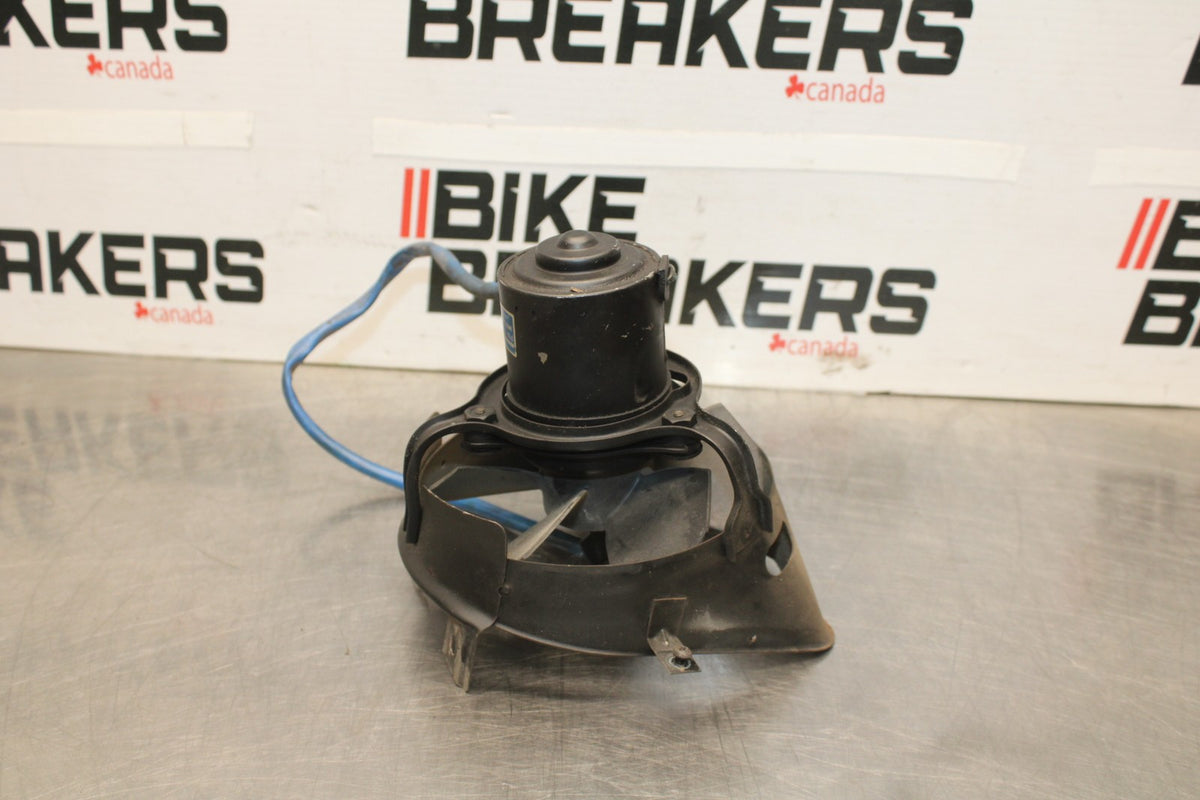 84 HONDA INTERCEPTOR 1000 VF1000F RIGHT ENGINE RADIATOR COOLING FAN MOTOR BB878